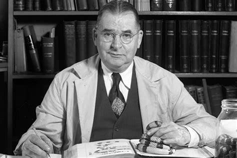 【系列丛书】《西方传统：经典与解释·施米特文集》系列丛书（共6册）[azw3]网盘下载