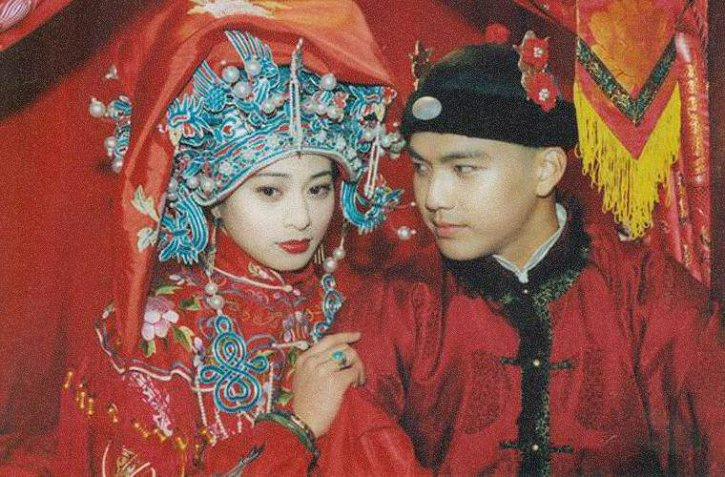 【豆瓣8.0】《白手风云》35集高清中字[MPG]百度网盘下载