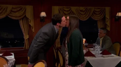 【豆瓣9.3】《生活大爆炸 第七季》24集高清美剧在线观看网盘下载