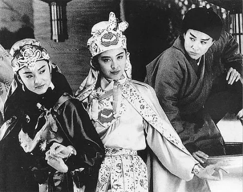 【豆瓣8.7】《东成西就》—刘镇伟作品在线观看网盘下载