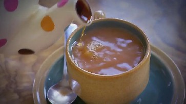 【豆瓣7.9】《西蒙·里夫茶叶之旅》高清纪录片网盘下载