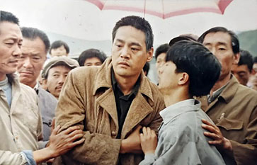 【豆瓣7.3】《留村察看》—雷献禾、王兴东作品高清电影在线观看网盘下载